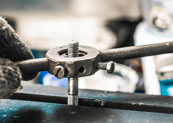 Blind hole vs through hole tapping: Selecting the right tap every time